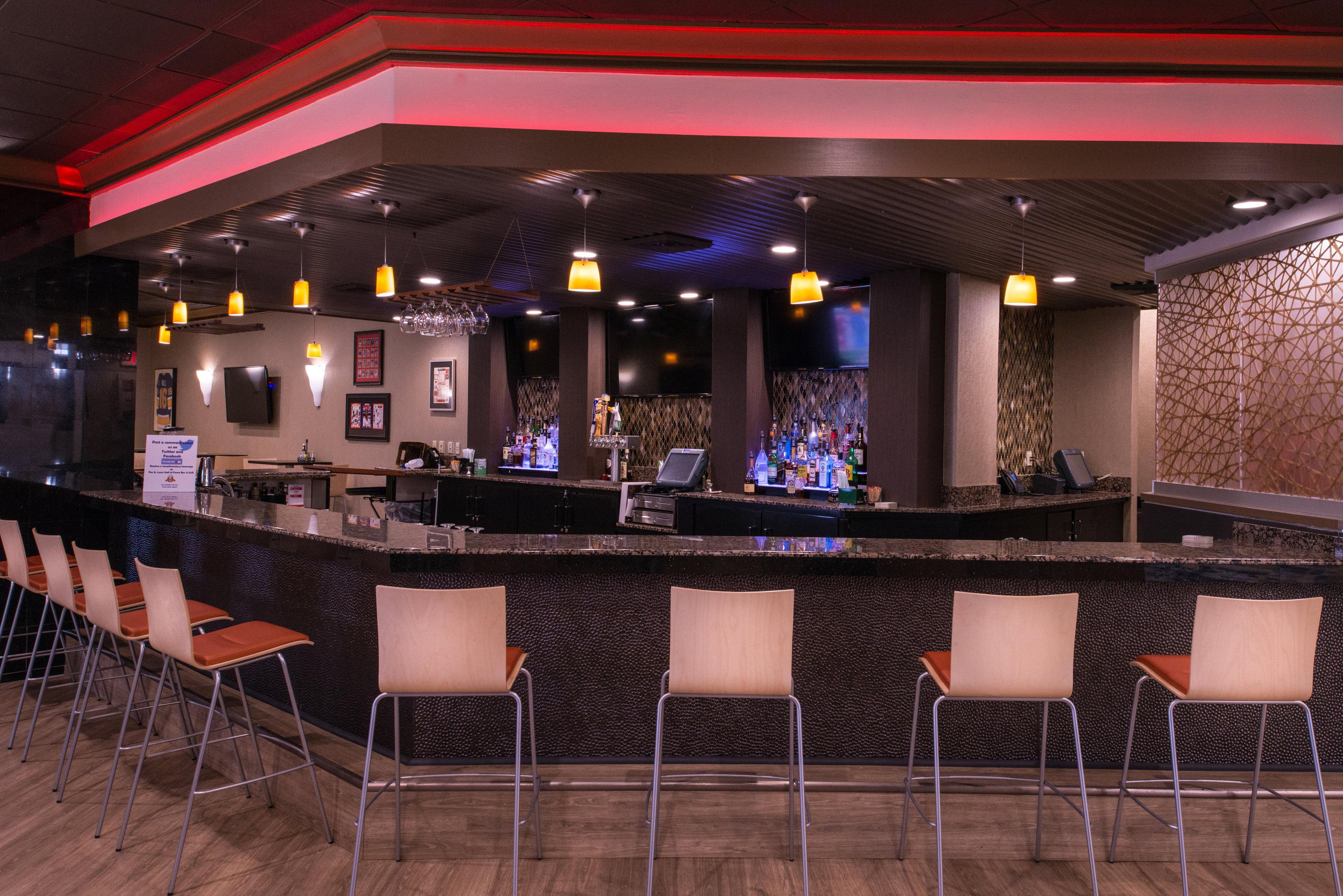 The Arch Convention Hotel Saint Louis Esterno foto